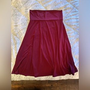 LuLaRoe Solid Maroon A-line Azure Skirt Sz Medium